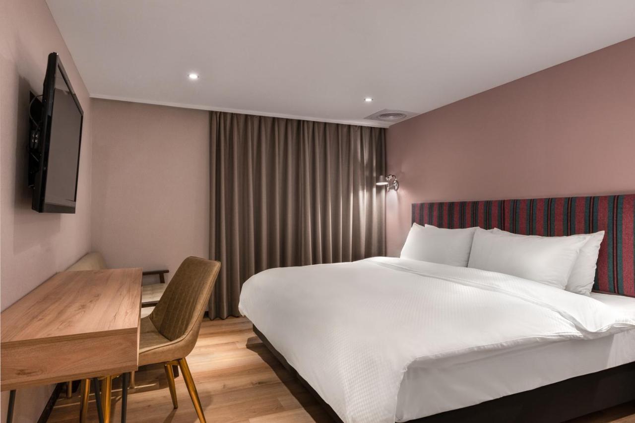 River Inn Kenting Старе місто Хенчун Екстер'єр фото