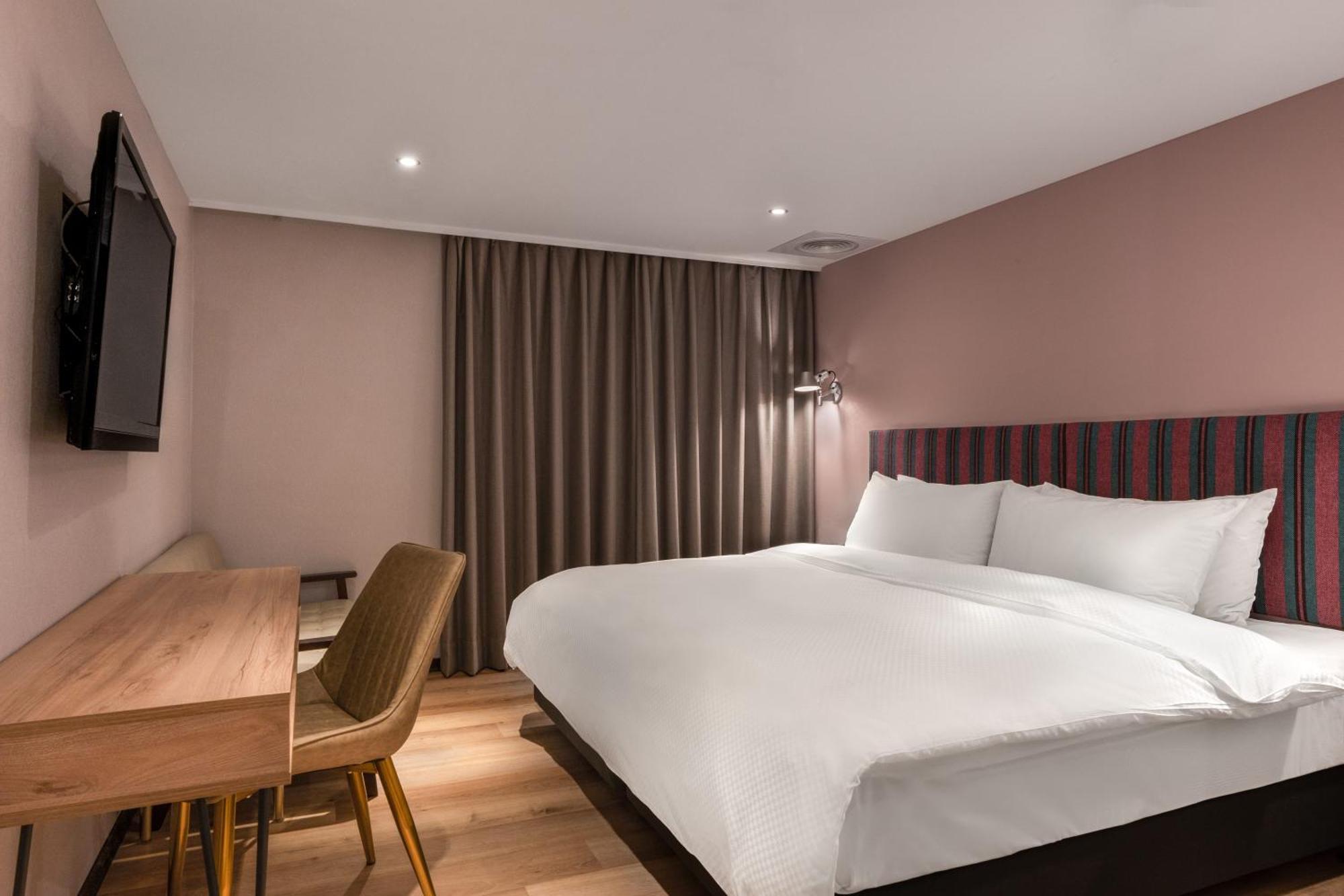 River Inn Kenting Старе місто Хенчун Екстер'єр фото